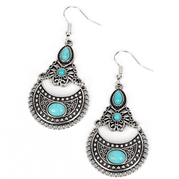 paparazzi Jewelry - Sahara Samba Blue Earrings SILVER 💙